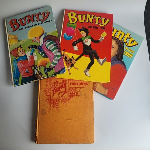 Vintage bunty annuals - vintage,