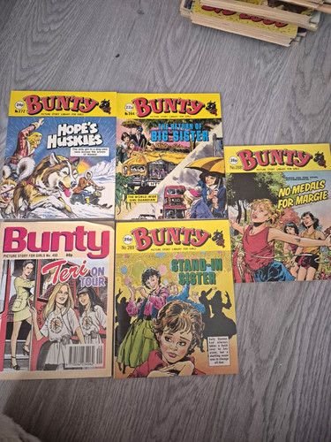Bunty comic book lot - bunty,