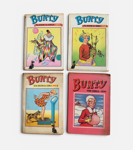 Lot vintage bunty annuals - of, 4