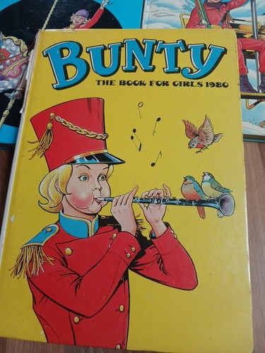 Set bunty annuals for - 0f,